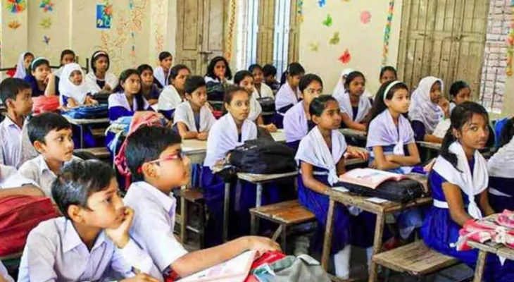 আগামী বছর থেকে শনিবারও খোলা থাকতে পারে স্কুল