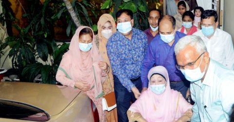 খালেদা জিয়াকে সারাক্ষণ পর্যবেক্ষণে রাখা প্রয়োজন: মেডিক্যাল বোর্ড