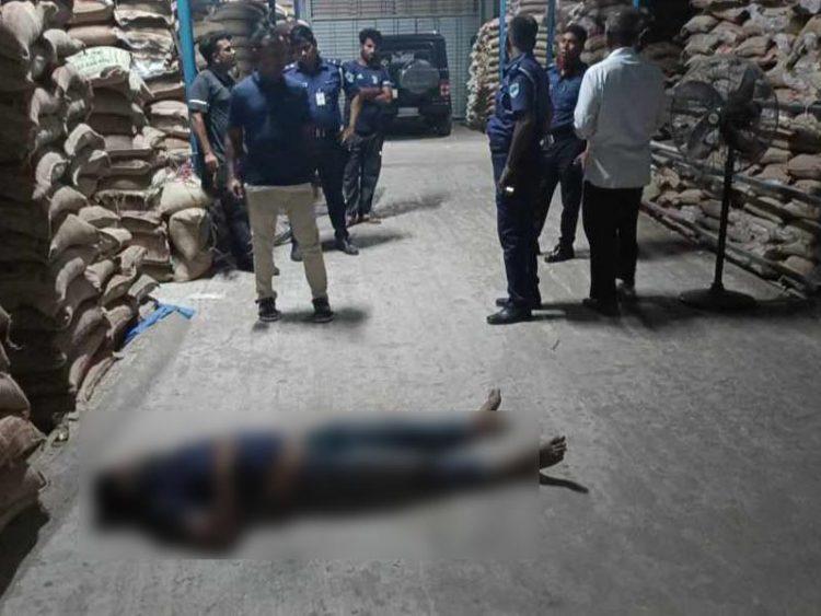 যশোরে টাকা চুরির অভিযোগ যুবককে পিটিয়ে হত্যা