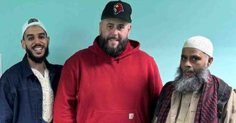 ইসলাম গ্রহণ করলেন জনপ্রিয় মার্কিন র‌্যাপার বিং বং