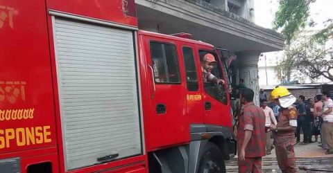 অগ্নিনির্বাপণ বিধিমালা মানতে কেন উদাসীনতা?
