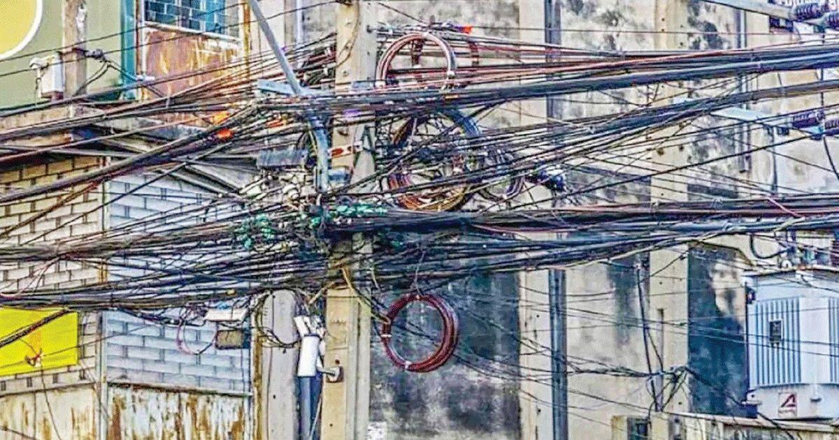 ঝুলন্ত ক্যাবল মাটির নিচ দিয়ে নেওয়ার ক্ষেত্রে অগ্রগতি নেই