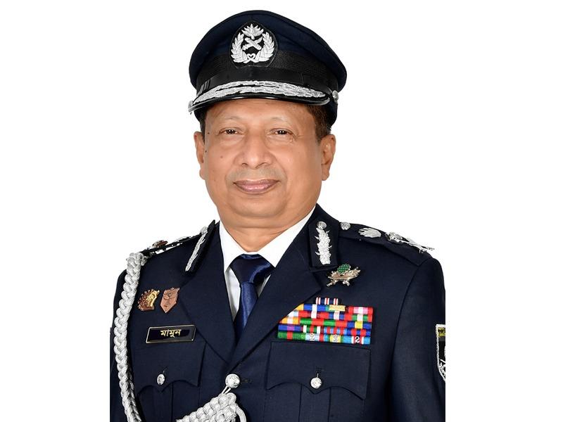 চলমান হিট অ্যালার্টে ট্রাফিক পুলিশ সদস্যদের জন্য আইজিপি’র বিশেষ প্রণোদনা