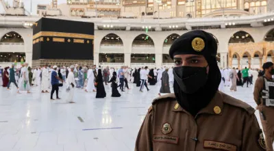 নেতিবাচক আচরণ করায় পবিত্র কাবা থেকে গ্রেপ্তার ৪ হাজার
