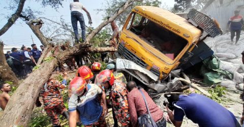 ঝালকাঠিতে নিহত প্রত্যেকের পরিবার পাচ্ছে ৫ লাখ টাকা