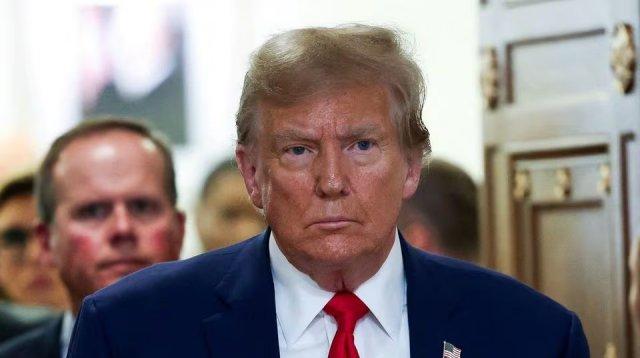 নিউ ইয়র্ক জালিয়াতির মামলায় ১৭৫ মিলিয়ন ডলার বন্ড দিলেন ট্রাম্প