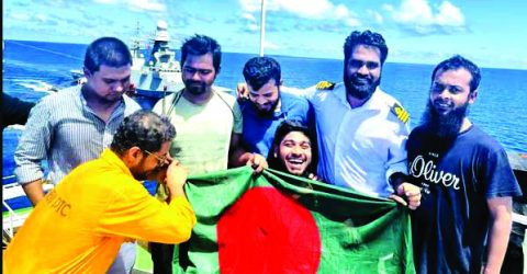 দুবাইয়ের পথে এমভি আবদুল্লাহ