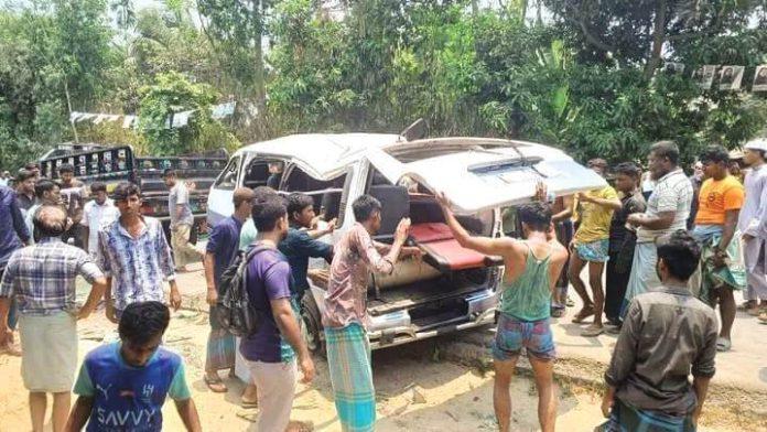 কক্সবাজার মহাসড়কে মা মেয়েসহ ৬ জনের মৃত্যু