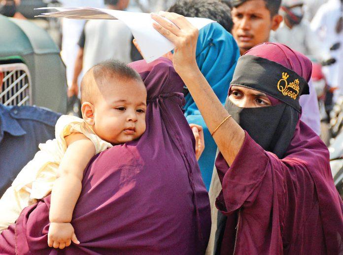 দিনভর দুর্ভোগ, বিকালে প্রত্যাহার