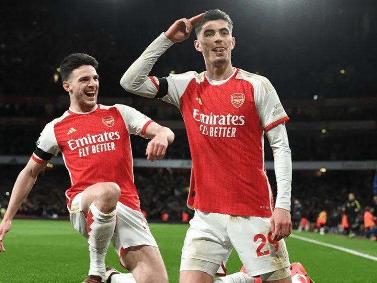 চেলসিকে বিধ্বস্ত করে শীর্ষেই রইল আর্সেনাল