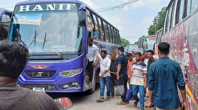 বাসের প্রায় সব টিকিট শেষ, ঈদ শুরুর আগেই ভোগান্তি