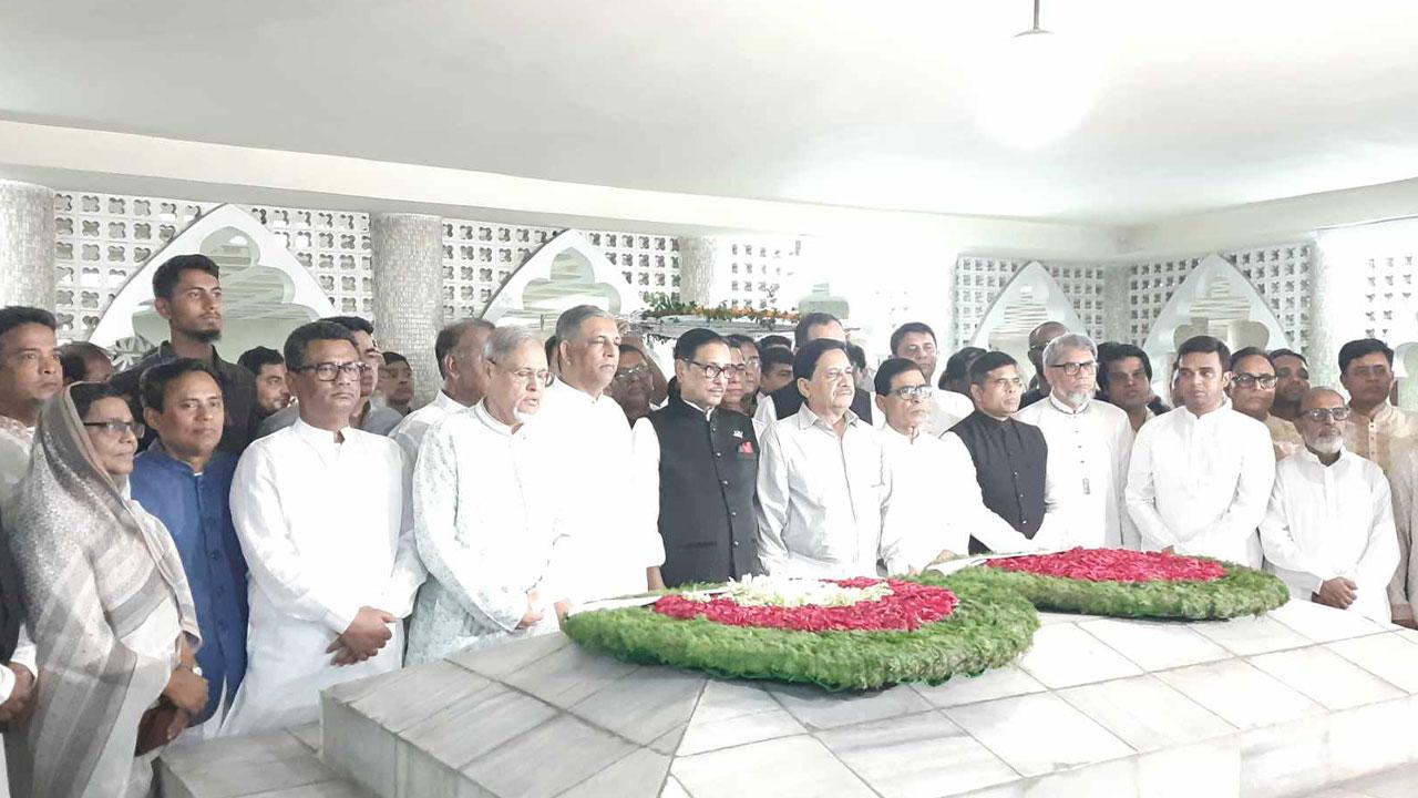 শেরে বাংলার মৃত্যুবার্ষিকীতে প্রধানমন্ত্রীর শ্রদ্ধা