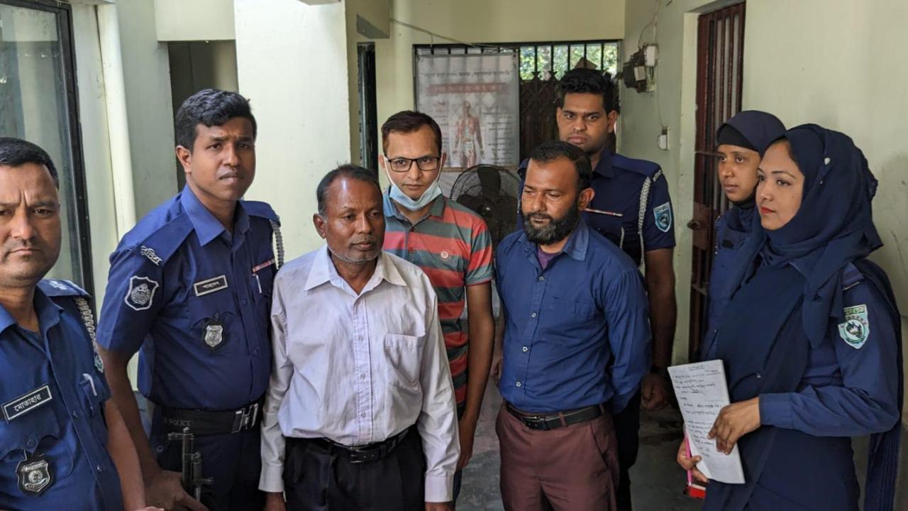 ম্যাজিস্ট্রেট সেজে ভ্রাম্যমাণ আদালত পরিচালনা করতেন তারা