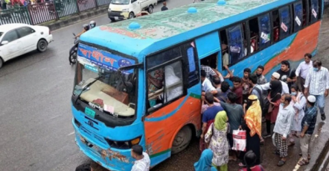 কার লাভ হলো বাস ভাড়া ৩ পয়সা কমিয়ে ?