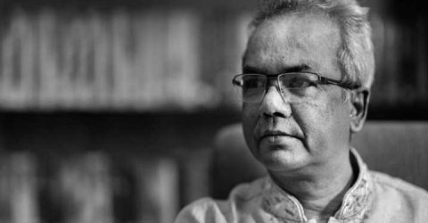 যুক্তিহীন চুক্তিতে অচল প্রশাসন