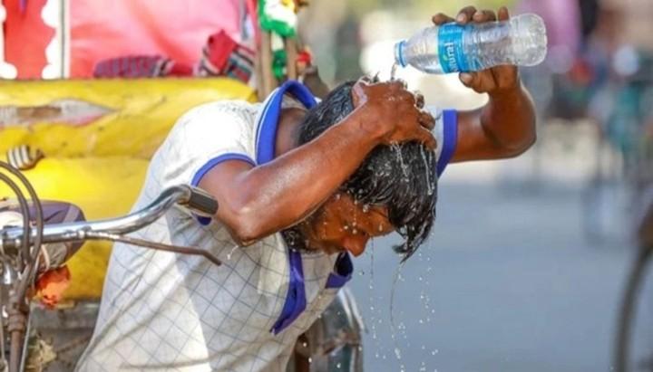 চুয়াডাঙ্গায় হিট এলার্ট জারি