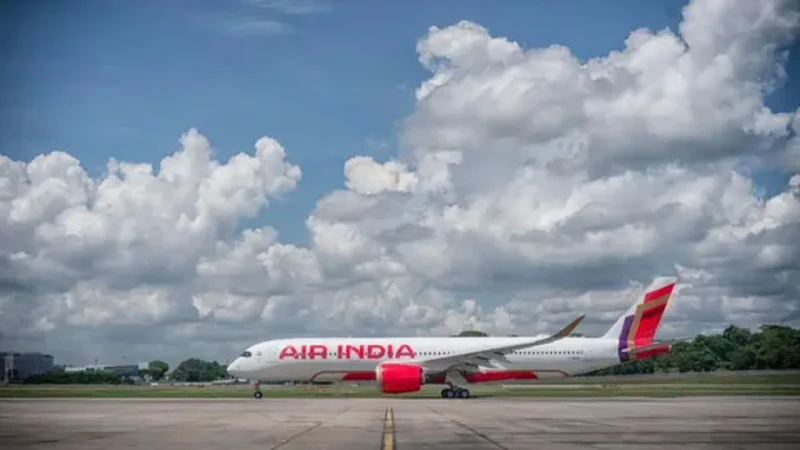 ফ্লাইট চলাচল বন্ধ করল এয়ার