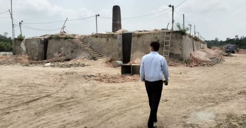 নিষিদ্ধ এলাকায় ইটভাটা স্থাপন করায় দুই লাখ টাকা জরিমানা
