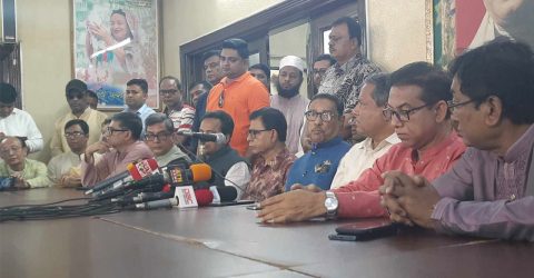 এমপি-মন্ত্রীদের হস্তক্ষেপ না করার নির্দেশ দিয়েছেন প্রধানমন্ত্রী