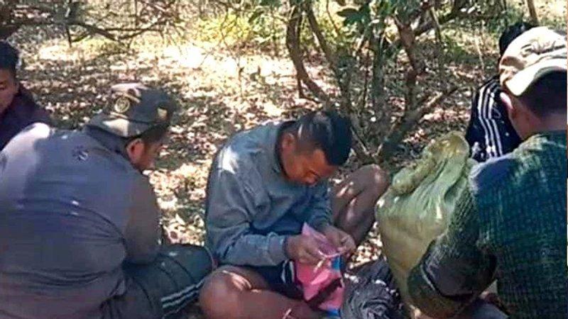 বাংলাদেশে পালিয়ে এলেন মিয়ানমারের ৪৬ সেনা-সীমান্তরক্ষী