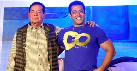 সালমান খানের বাড়িতে হামলা