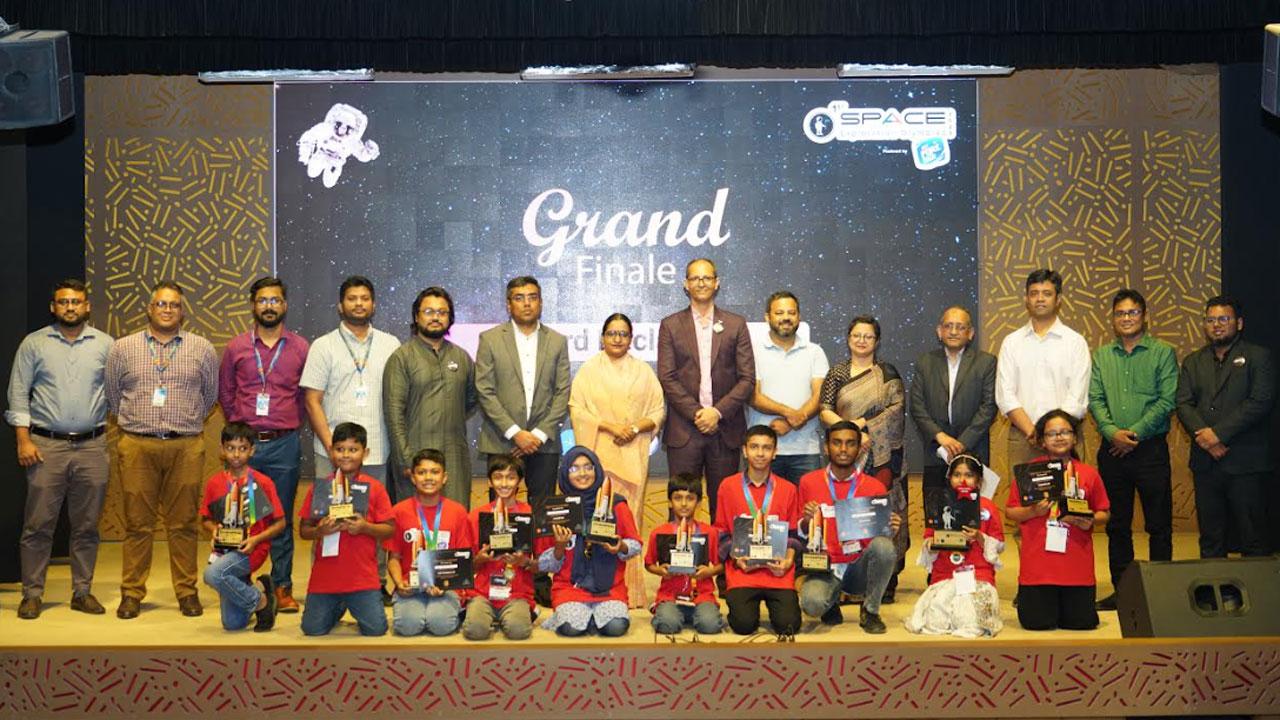 স্পেস এক্সপ্লোরেশন অলিম্পিয়াডের গ্র্যান্ড ফিনালে অনুষ্ঠিত