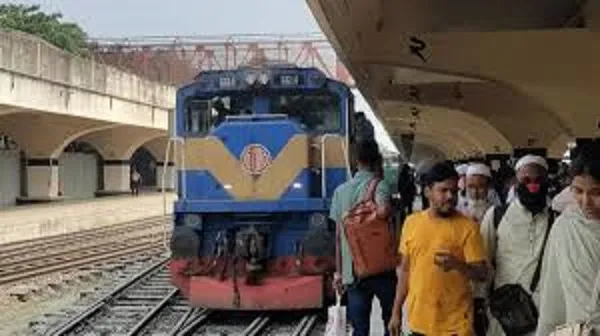 আজ থেকে আন্তঃনগর ট্রেনের সাপ্তাহিক ছুটি বাতিল