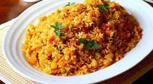 বৃষ্টির দিনের মজাদার ভুনা খিচুরি