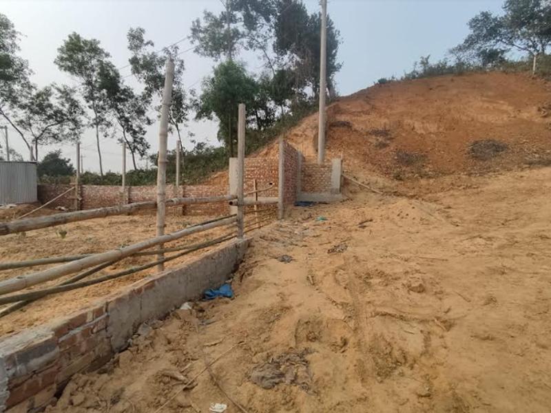 পাহাড় কেটে রেস্টুরেন্ট বানানোর অভিযোগ কুবি প্রক্টরের বিরুদ্ধে