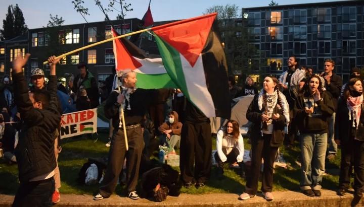 ইসরায়েলবিরোধী বিক্ষোভ এখন ইউরোপেও, নেদারল্যান্ডসে ১৪০ শিক্ষার্থী আটক