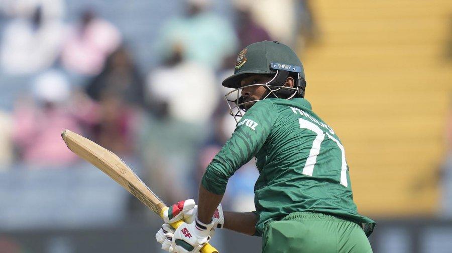 জীবন পাওয়ার পরের ওভারেই আউট হৃদয়