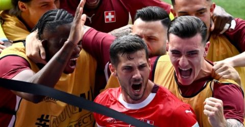 চ্যাম্পিয়ন ইতালিকে ছিটকে দিয়ে কোয়ার্টারে সুইজারল্যান্ড
