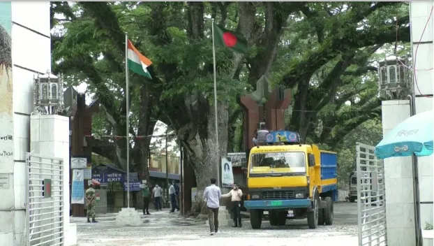 ভারতে রফতানি বাড়িয়ে বাণিজ্য ঘাটতি আরও কমাতে হবে!