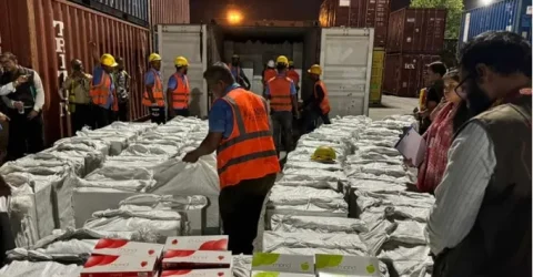 কনটেইনারভর্তি ৫০ লাখ সিগারেট জব্দ, বেরিয়ে এলো চাঞ্চল্যকর তথ্য