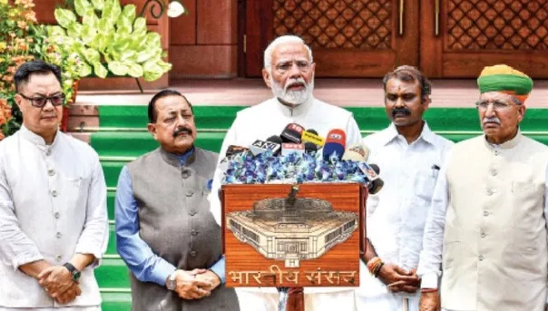 অতীত নিয়ে কংগ্রেসকে কটাক্ষ মোদির