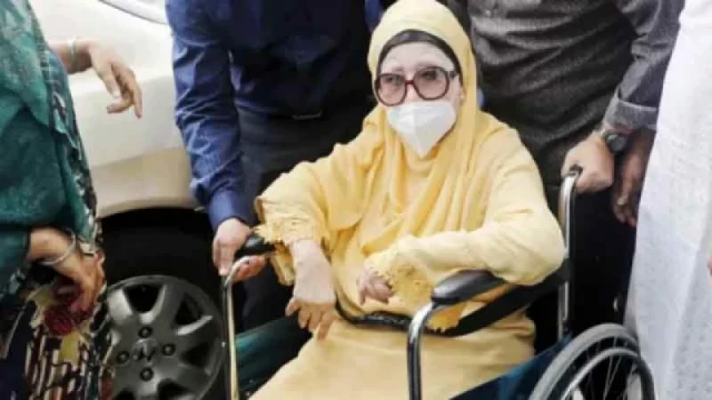 খালেদা জিয়ার চিকিৎসা নিয়ে সংবাদ সম্মেলন দুপুরে