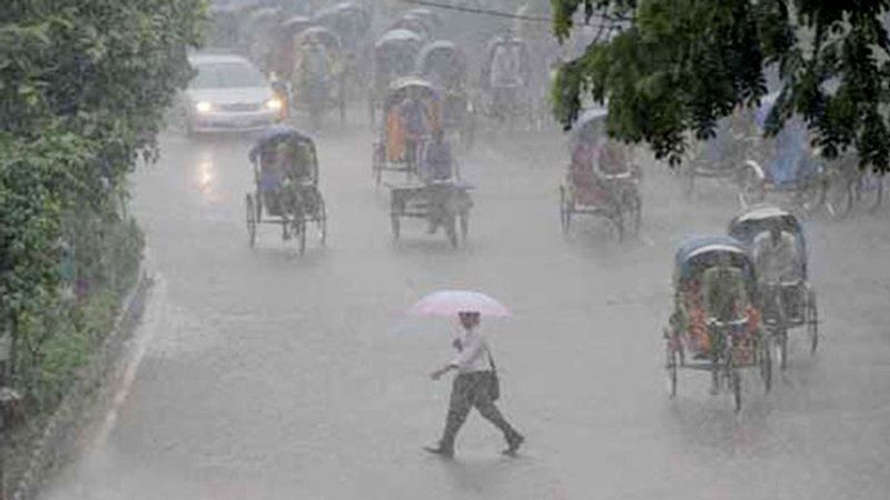 ৮ বিভাগে ভারী বর্ষণ, ভূমিধসের সতর্কবার্তা