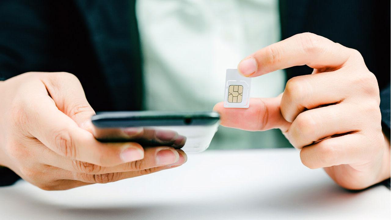 সিম সোয়াপ প্রতারণা থেকে যেভাবে নিরাপদ থাকবেন