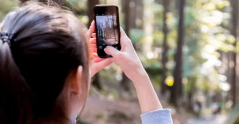 স্মার্টফোনেই ডিএসএলআরের মতো ছবি তুলতে সহায়ক ৫ অ্যাপ