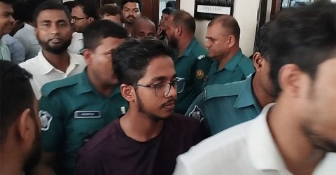 সেতু ভবনে হামলা, দুই বিশ্ববিদ্যালয় শিক্ষার্থী ৪ দিনের রিমান্ডে
