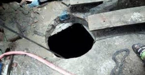 সেপটিক ট্যাংকে নেমে ২ নির্মাণশ্রমিকের মৃত্যু