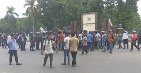 রাজশাহীতে শিক্ষার্থীদের বিক্ষোভ মিছিল ও সমাবেশ