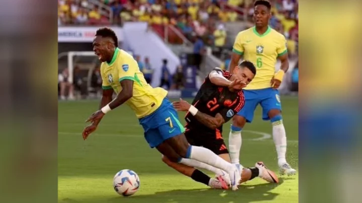 ব্রাজিলকে পেনাল্টি না দিয়ে ভুল করেছেন রেফারি