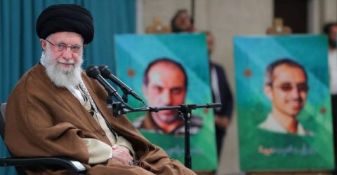 নতুন প্রেসিডেন্টকে যে বার্তা দিলেন ইরানের সর্বোচ্চ নেতা