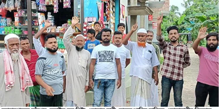 সোনারগাঁয়ে নারী চোরের শাস্তির দাবিতে বিক্ষোভ
