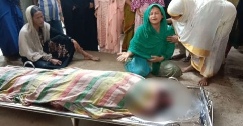 লোহাগাড়ায় বাসের ধাক্কায় প্রাণ গেল বৃদ্ধার