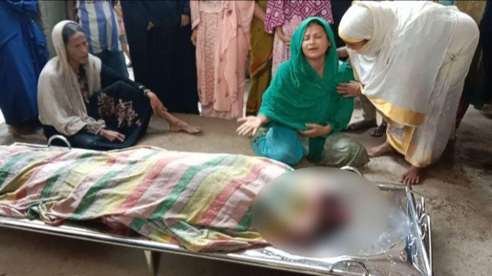 লোহাগাড়ায় বাসের ধাক্কায় প্রাণ গেল বৃদ্ধার