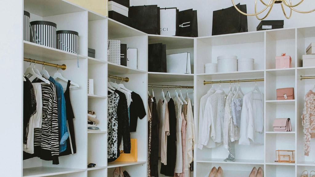 আলমারি গোছানোর ভুলগুলো