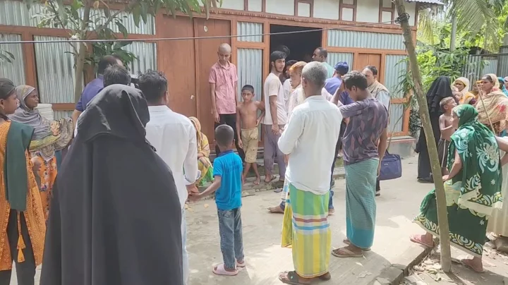 স্ত্রী-সন্তানসহ ৪ জনের মৃত্যু ঘটনায় হত্যা ও অপমৃত্যু মামলা