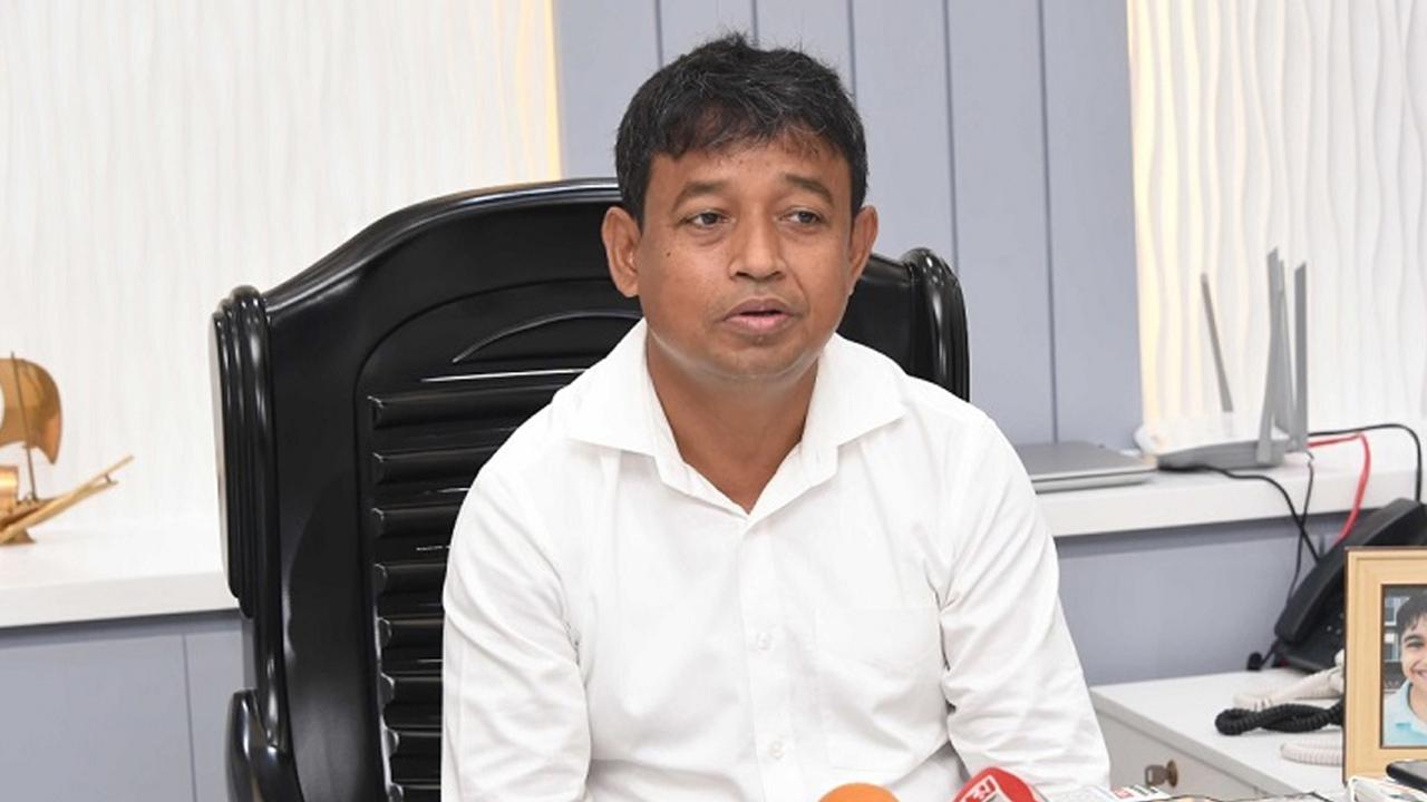 ডিবির ‘মশকরা’ নিয়ে হারুন বললেন, হাইকোর্টের কথা শুনে মন্তব্য